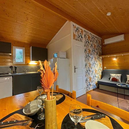 Village De Chalets Joyeuse Dış mekan fotoğraf