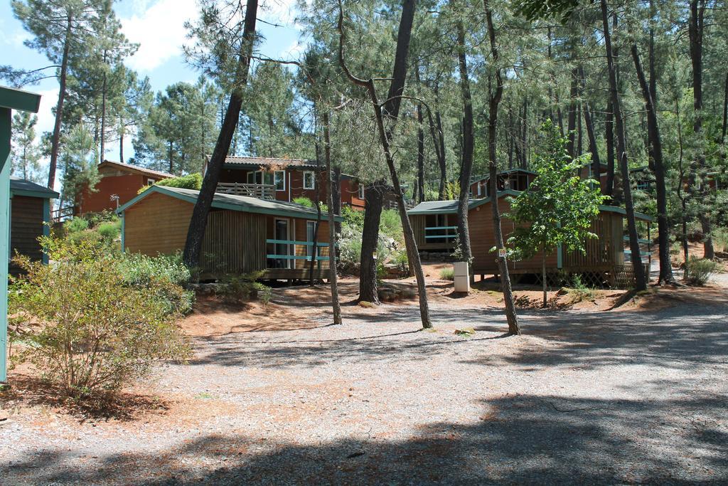 Village De Chalets Joyeuse Dış mekan fotoğraf