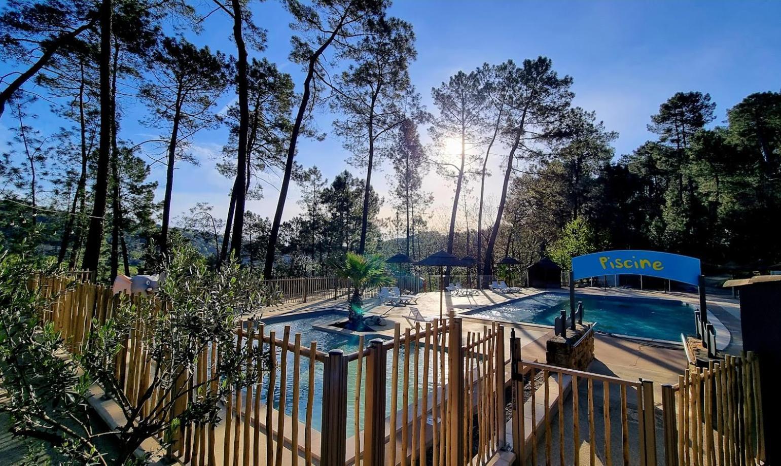 Village De Chalets Joyeuse Dış mekan fotoğraf