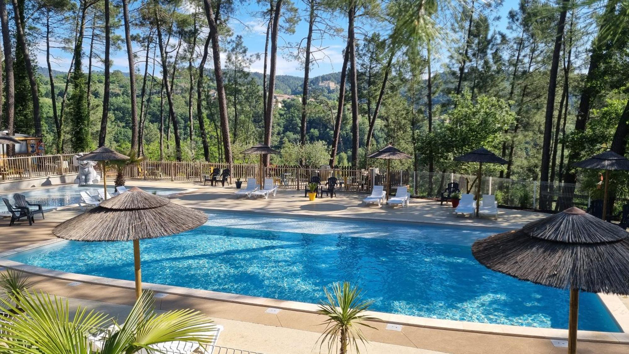 Village De Chalets Joyeuse Dış mekan fotoğraf