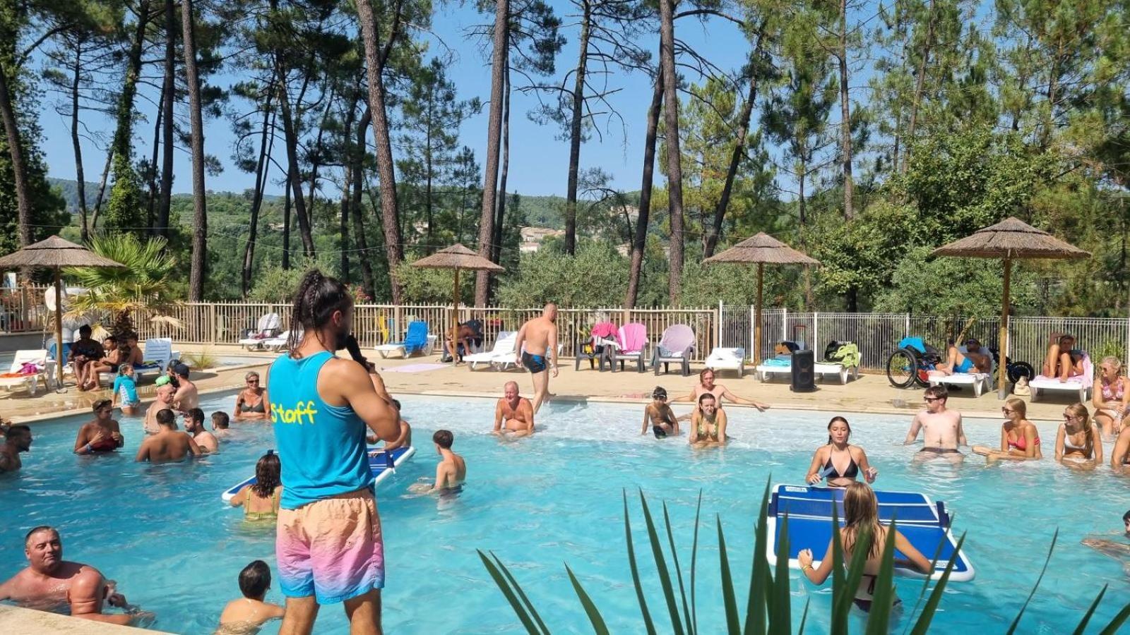 Village De Chalets Joyeuse Dış mekan fotoğraf
